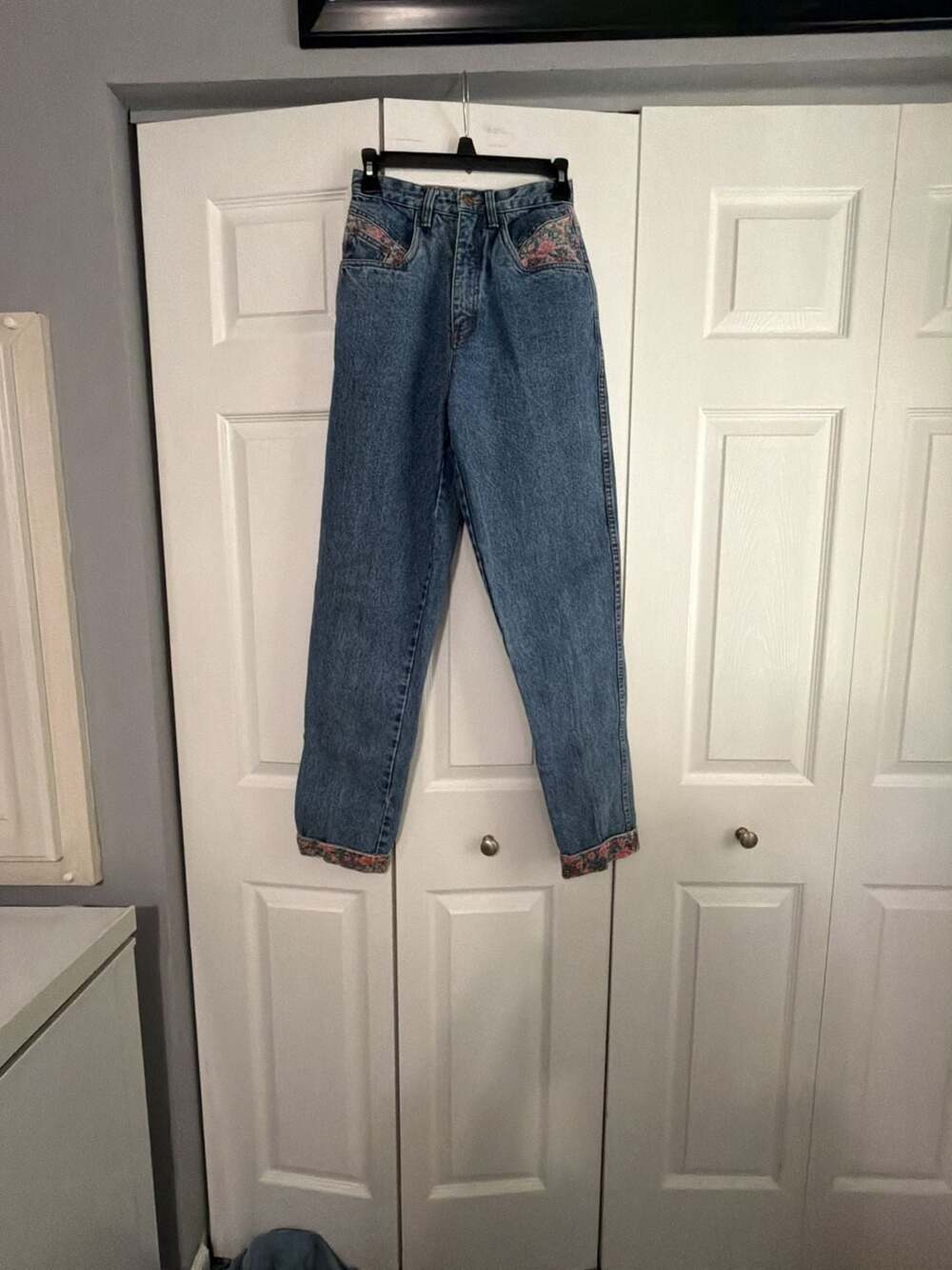 Vintage Rio by Syle-Design Floral Accented High-Waisted Mom Jeans Size 5